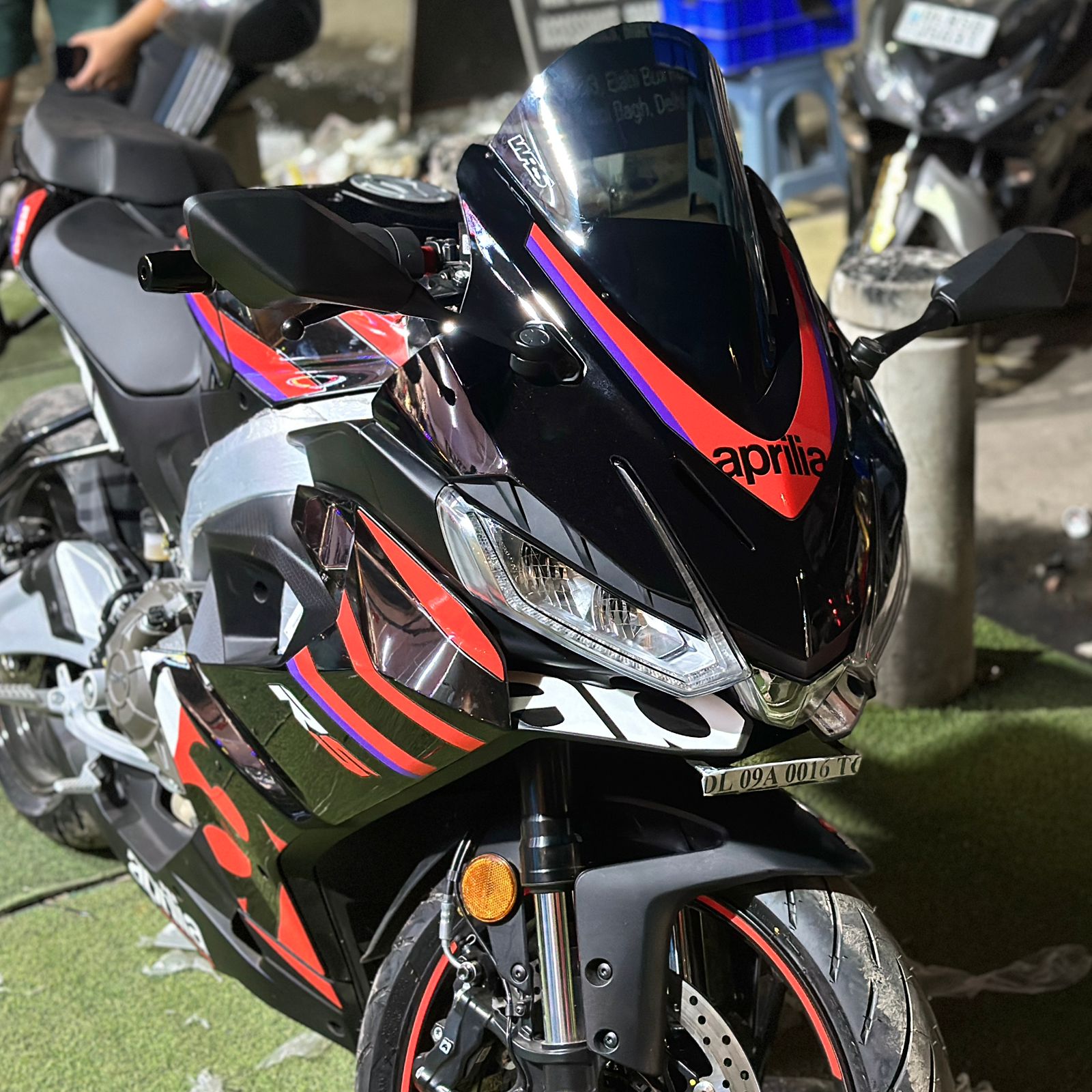 /uploads/aprilia t.jpeg